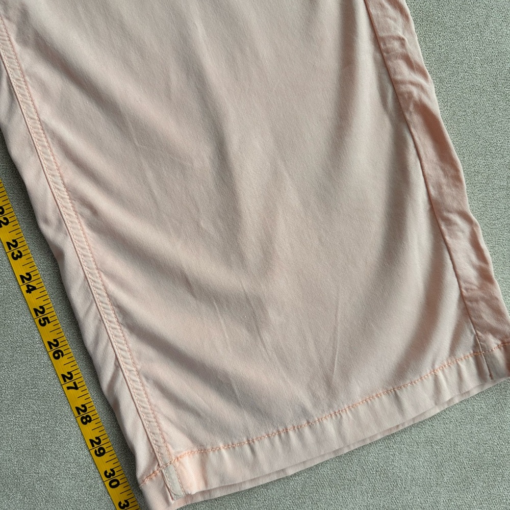 American Eagle Super High Rise Baggy Wide-Leg Cargo Pants. Peach. 12. NWT *flaw* - Picture 12 of 13